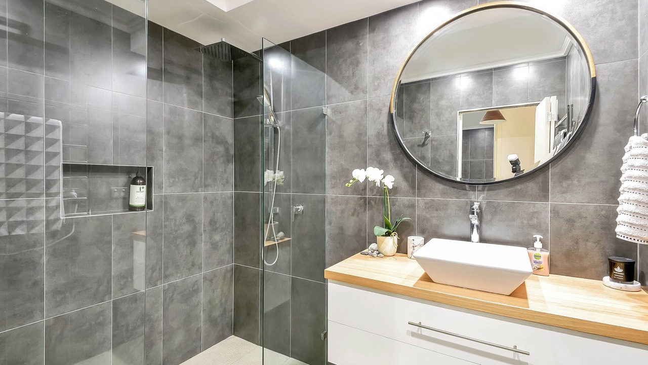 Photo of Bathroom in The Entrance North