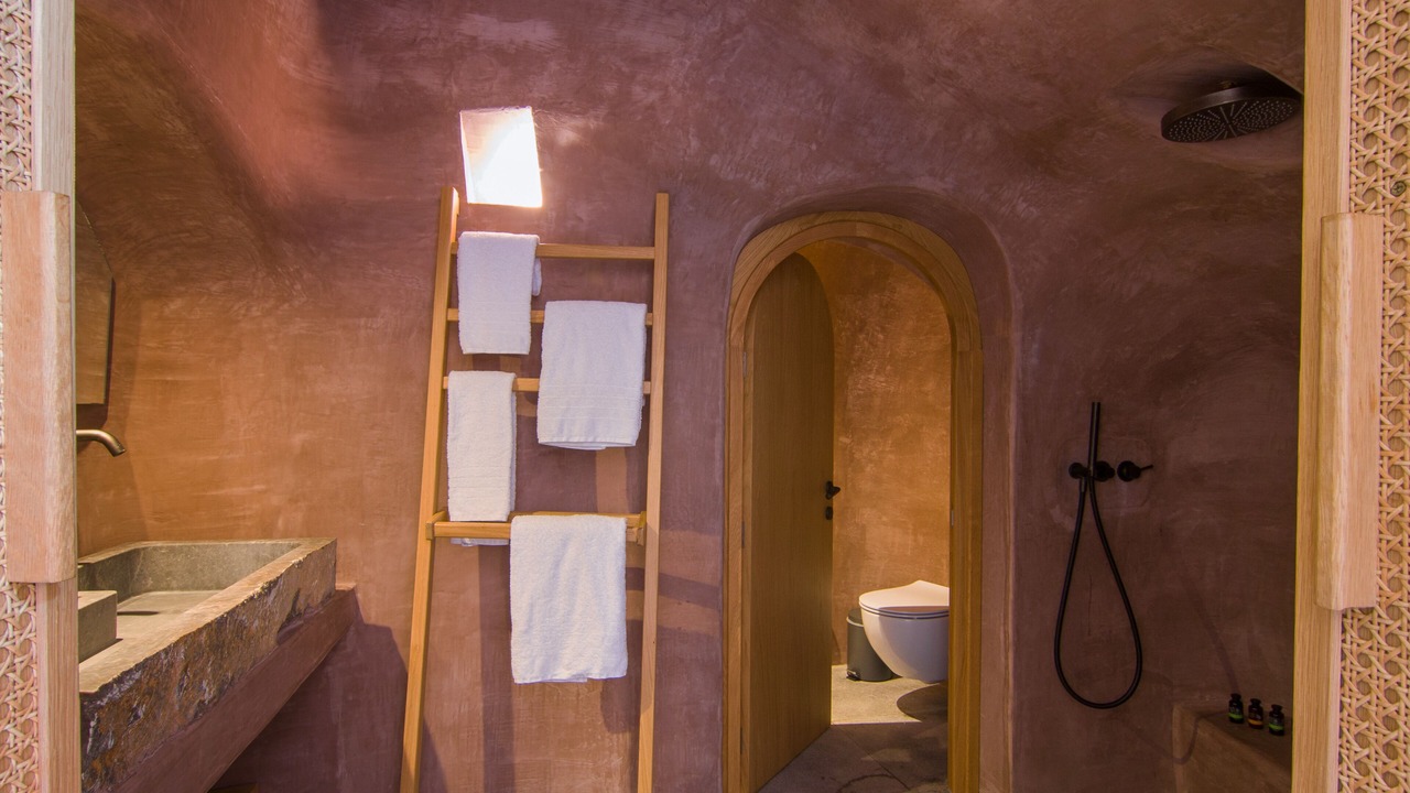Photo of Bathroom in Amoudi Bay