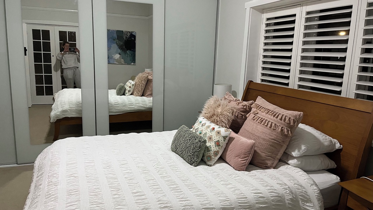Photo of Bedroom in Bar Beach