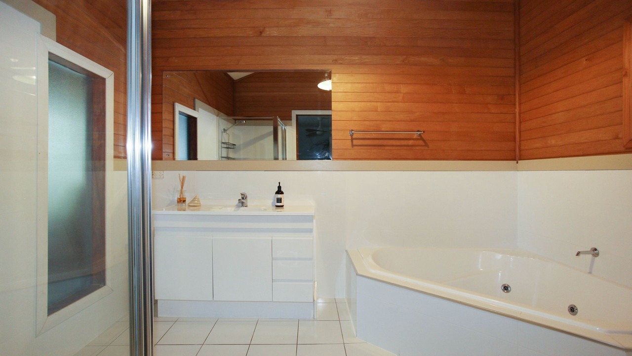 Photo of Bathroom in Hawks Nest