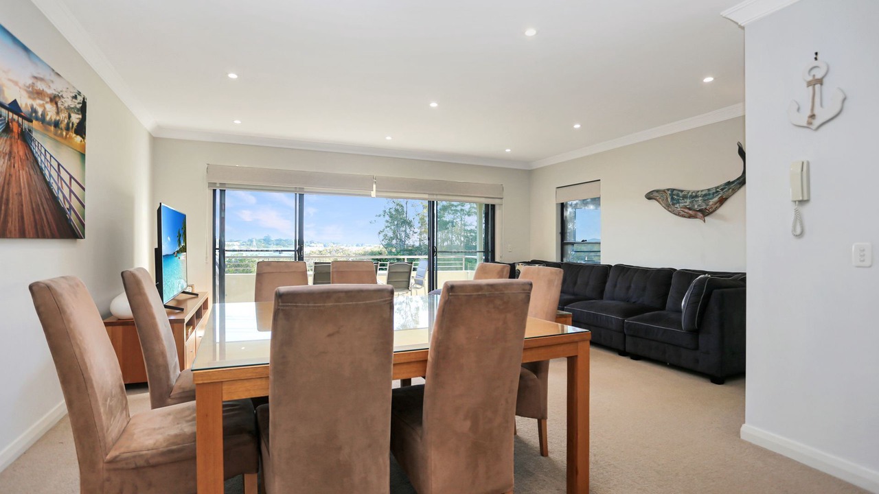 Photo of Livingroom in Hawks Nest