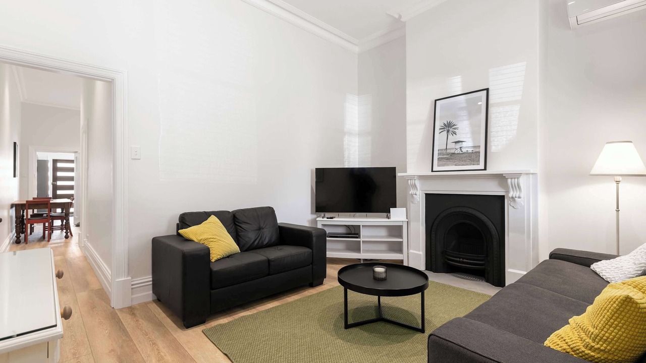 Photo of Livingroom in Glenelg South