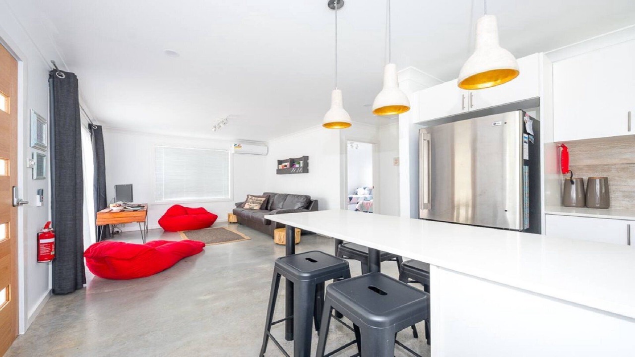 Photo of Livingroom in Point Clare