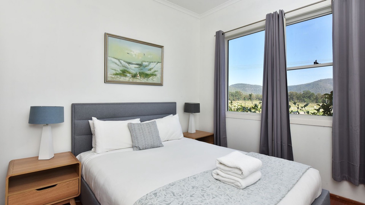 Photo of Bedroom in Broke