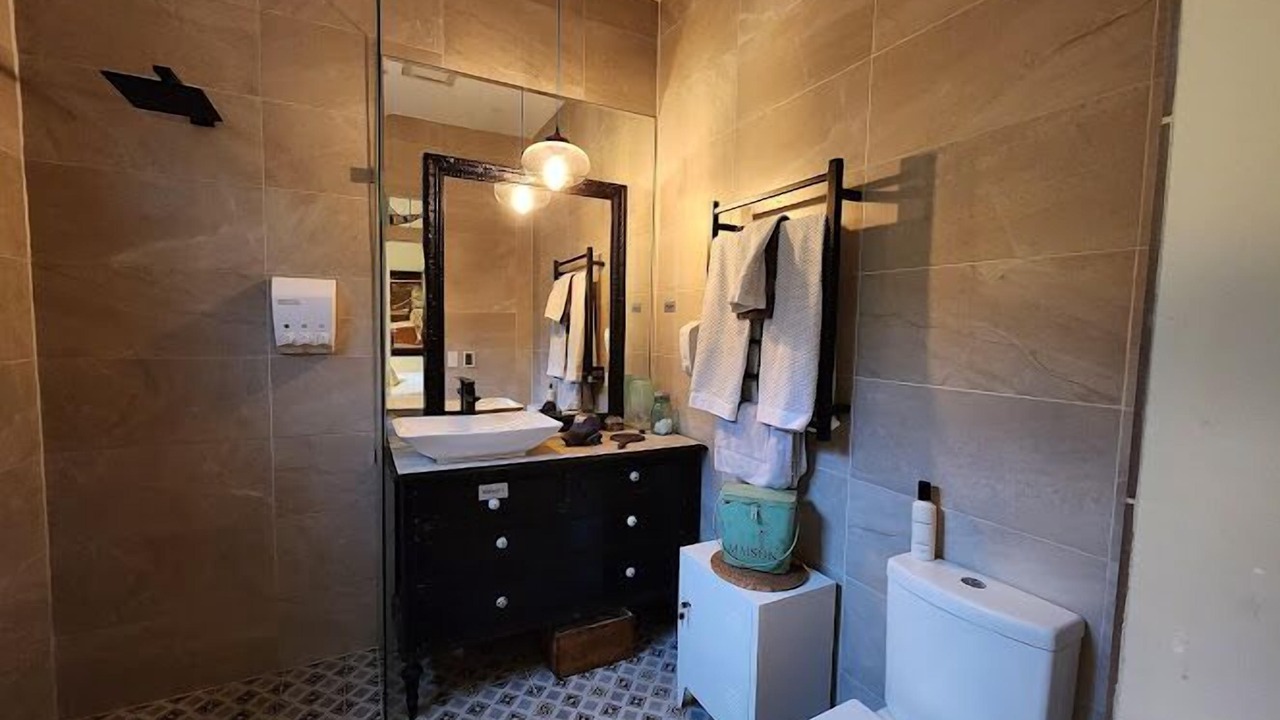 Photo of Bathroom in Beechmont