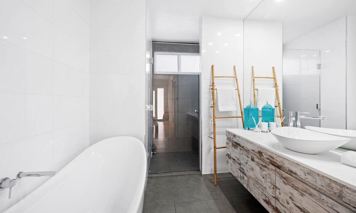 Photo of Bathroom in Torquay