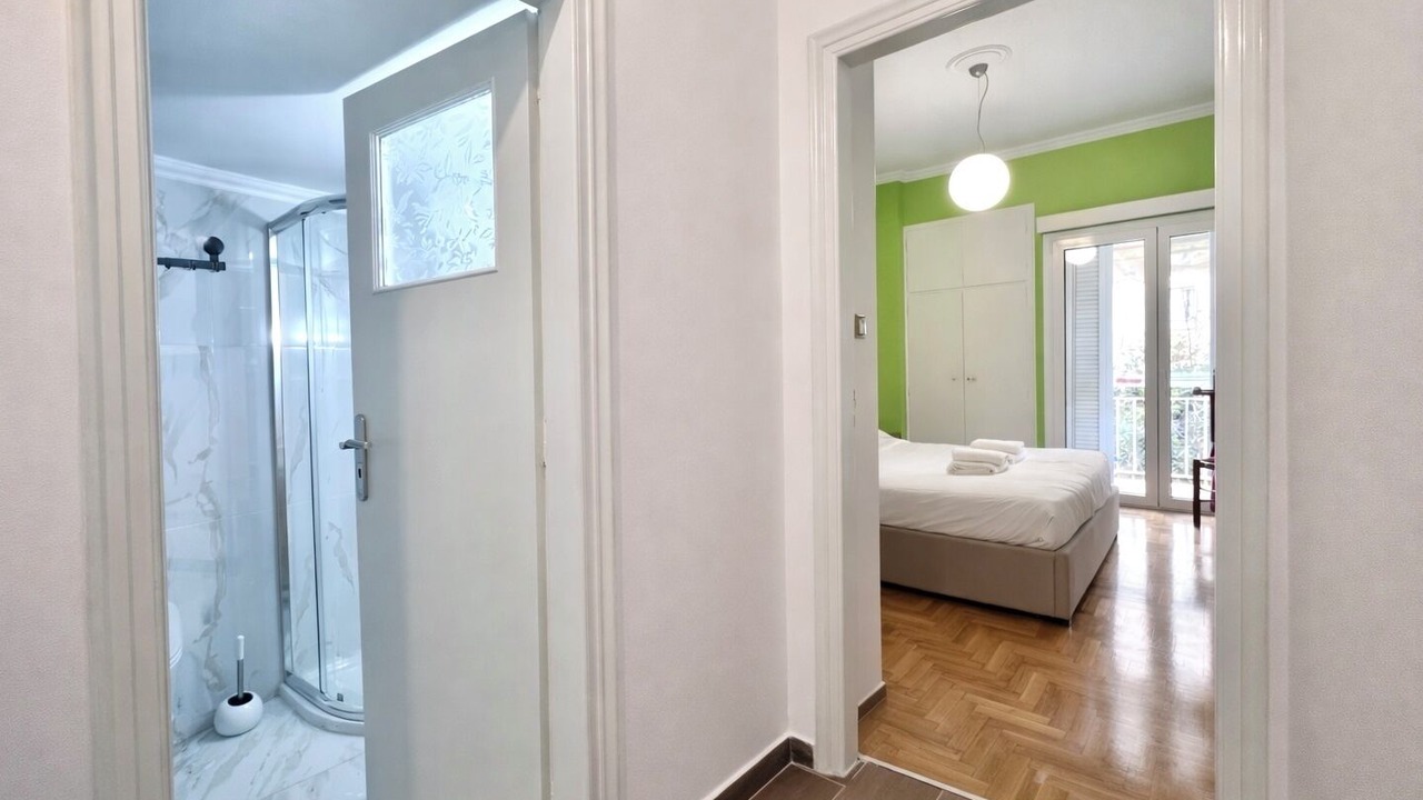 Photo of Bathroom in Kypseli