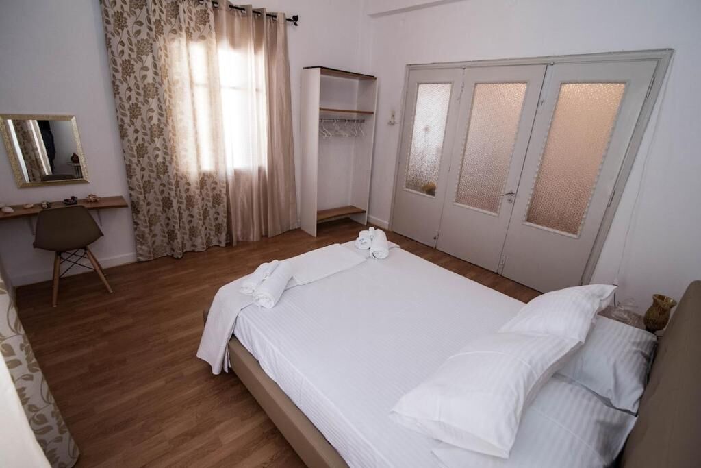 Photo of Bedroom in Naxos Town