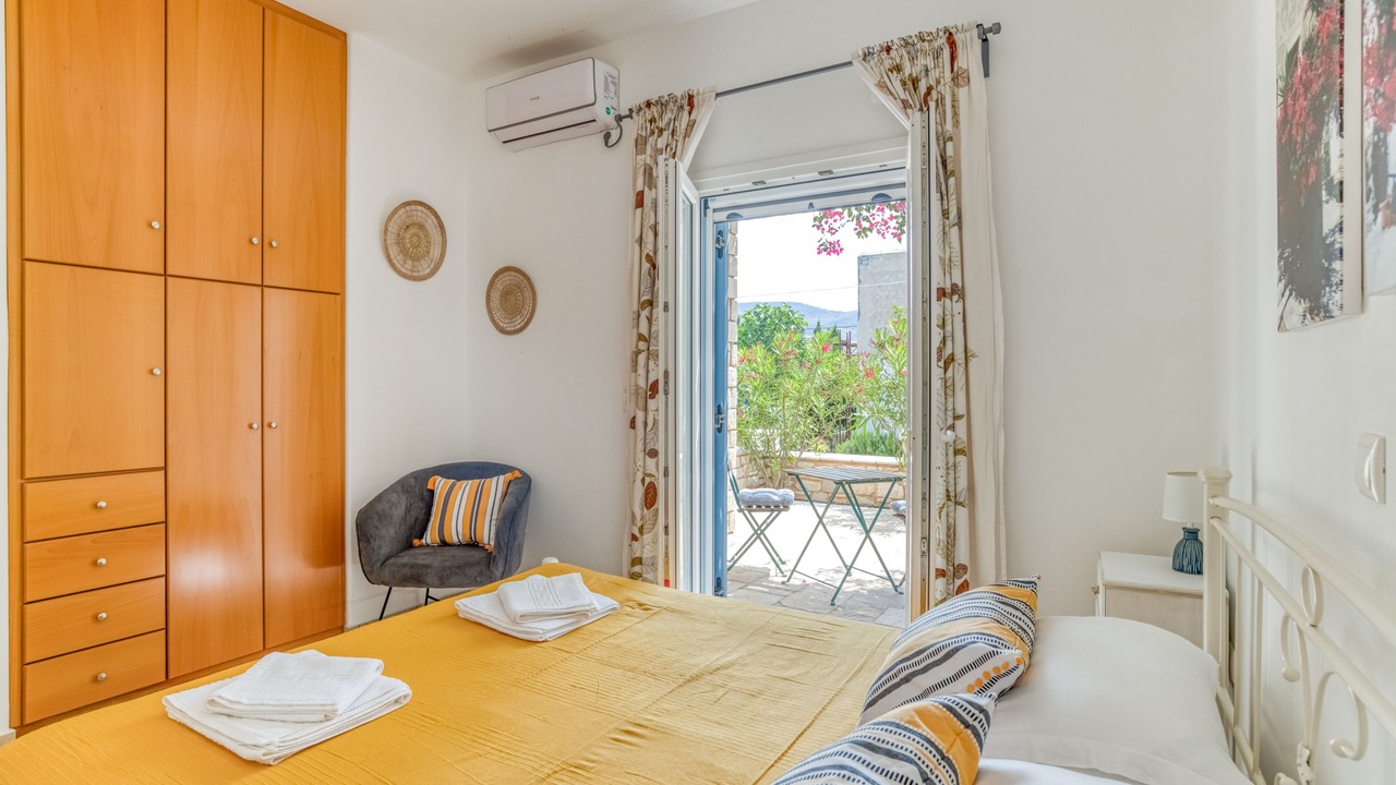 Photo of Bedroom in Aliki
