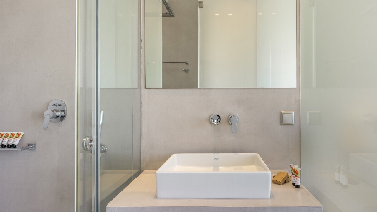 Photo of Bathroom in Ios