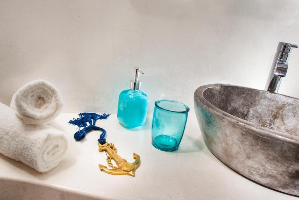 Photo of Bathroom in Vothon