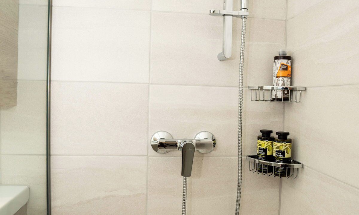 Photo of Bathroom in Petaloudes