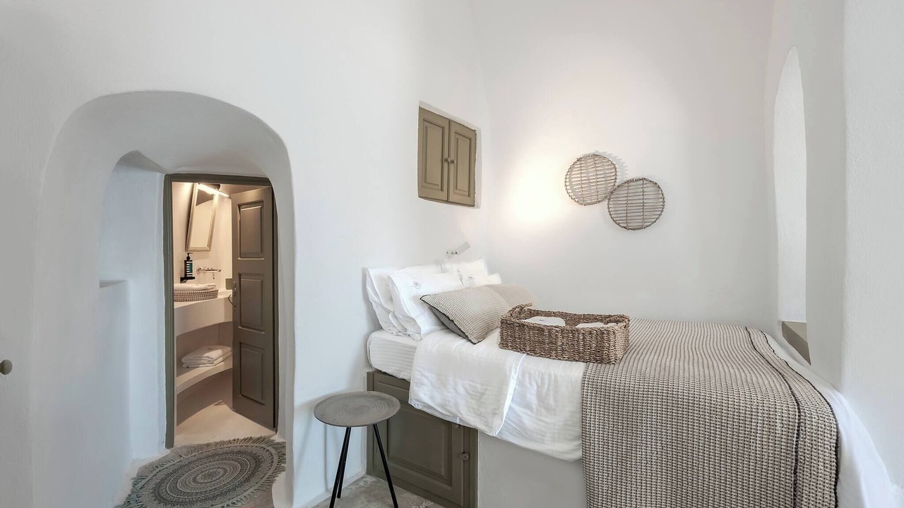 Photo of Bedroom in Imerovigli