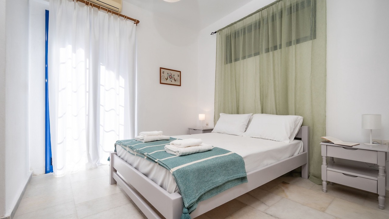 Photo of Bedroom in Moutsouna