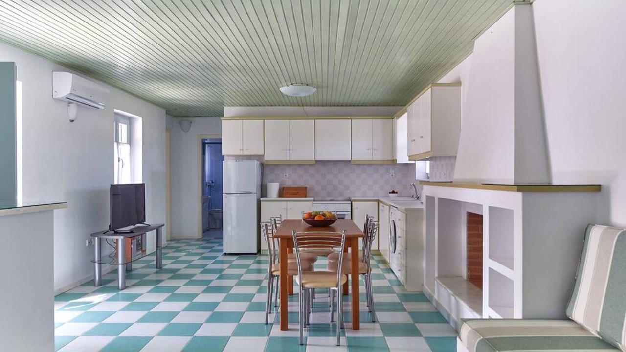 Photo of Kitchen in Paros
