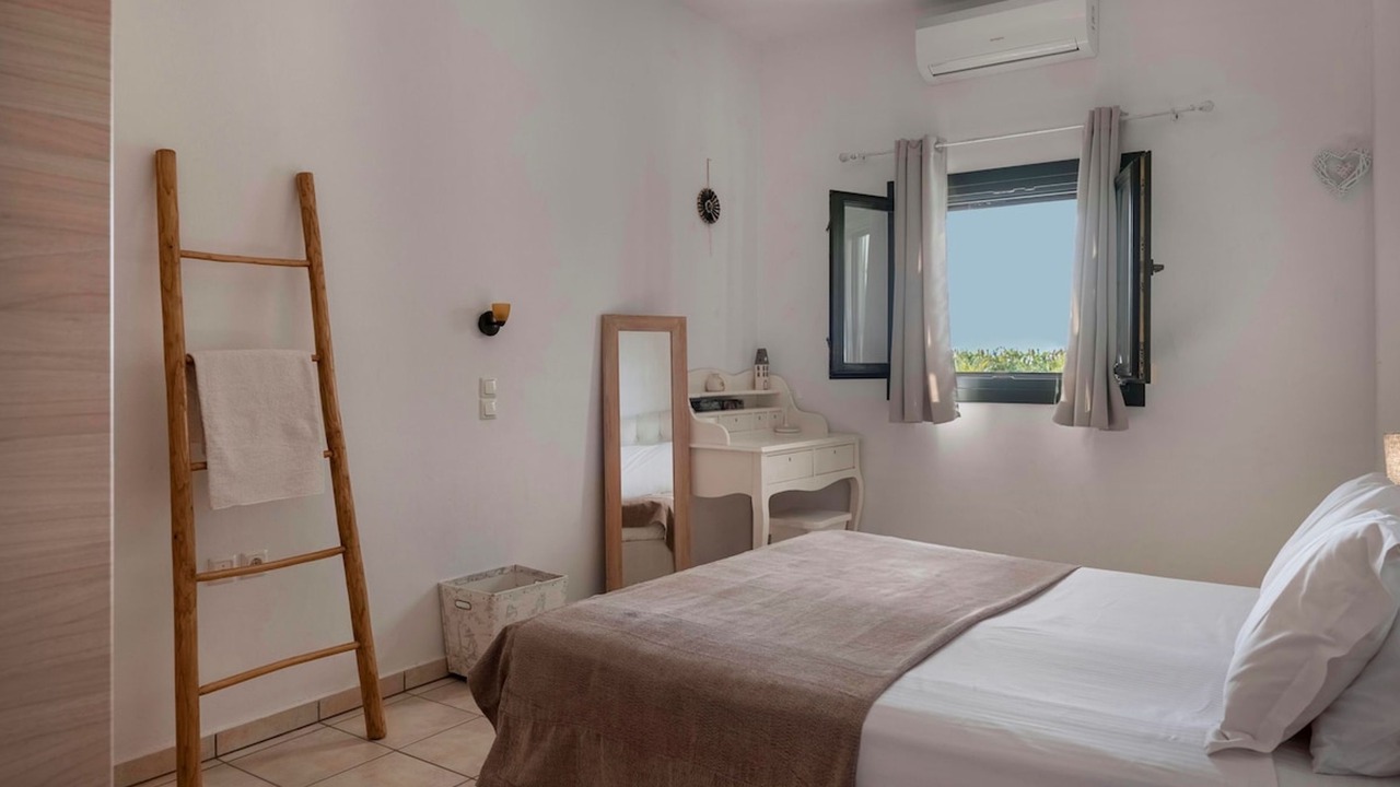 Photo of Bedroom in Nea Cryssi Akti