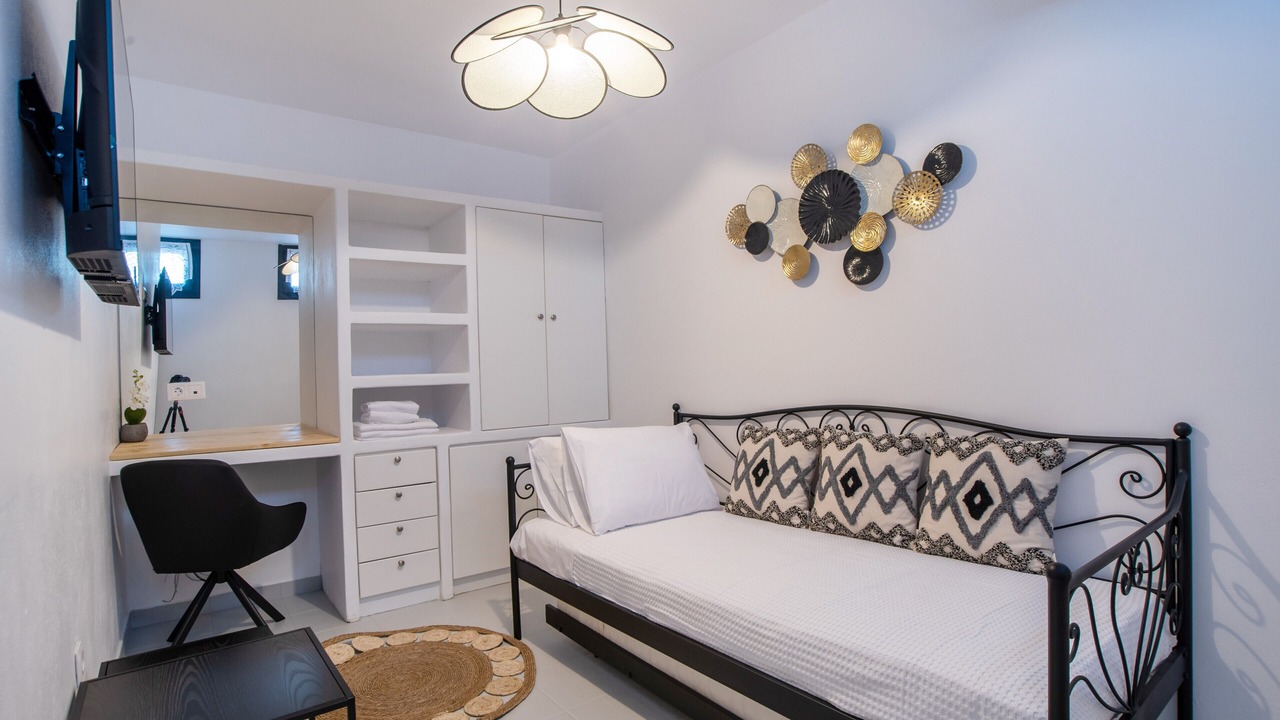 Photo of Bedroom in Nea Cryssi Akti