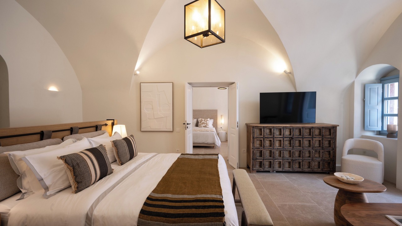 Photo of Bedroom in Oia