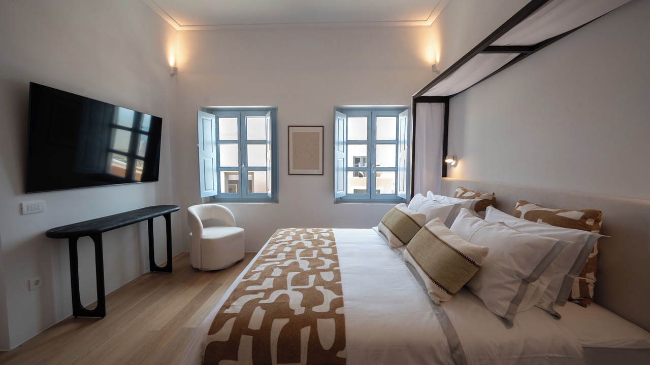 Photo of Bedroom in Oia