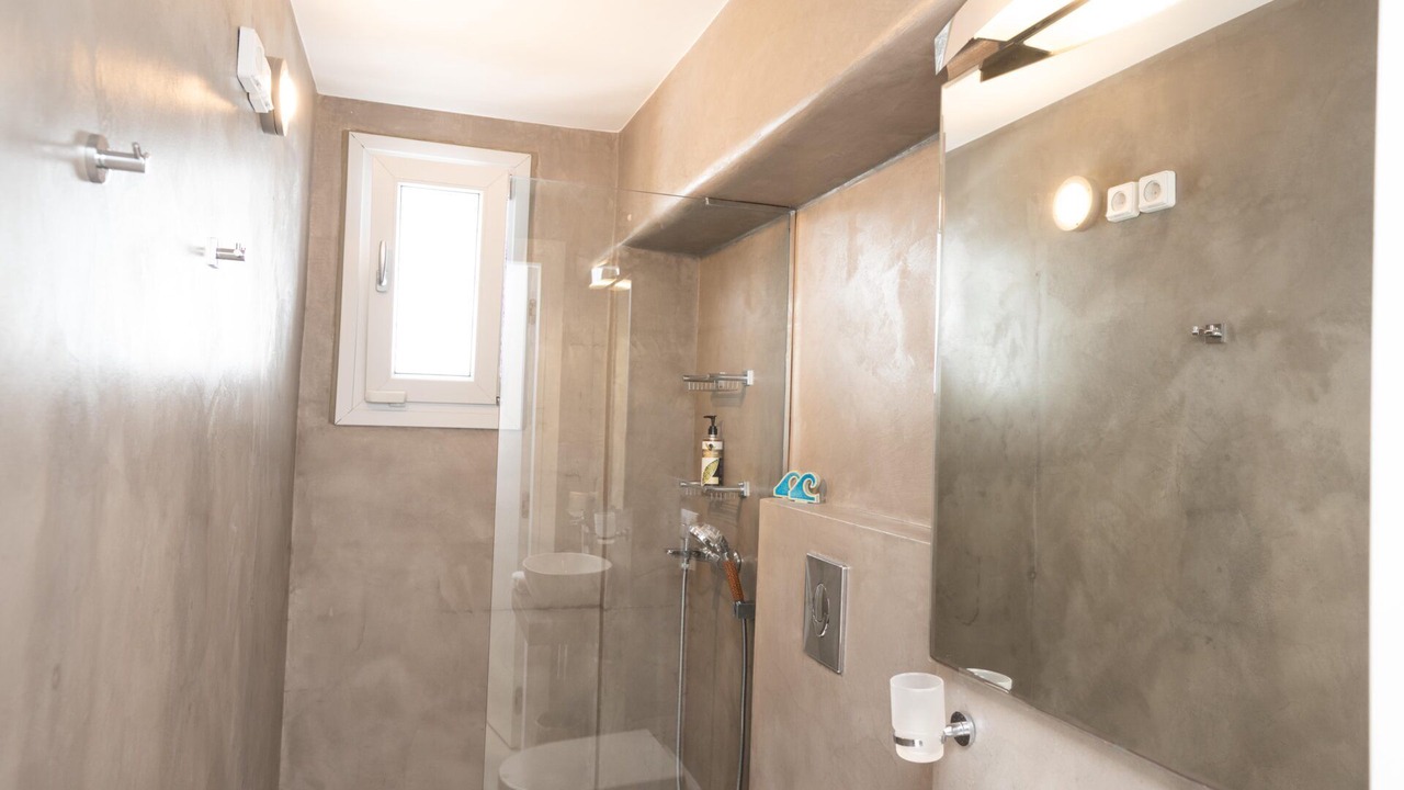 Photo of Bathroom in Elia