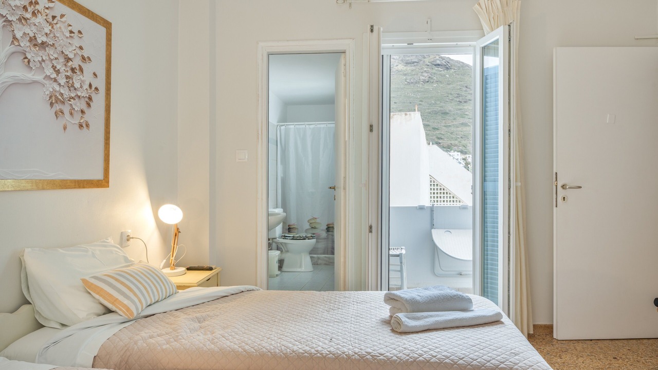 Photo of Bedroom in Katapola