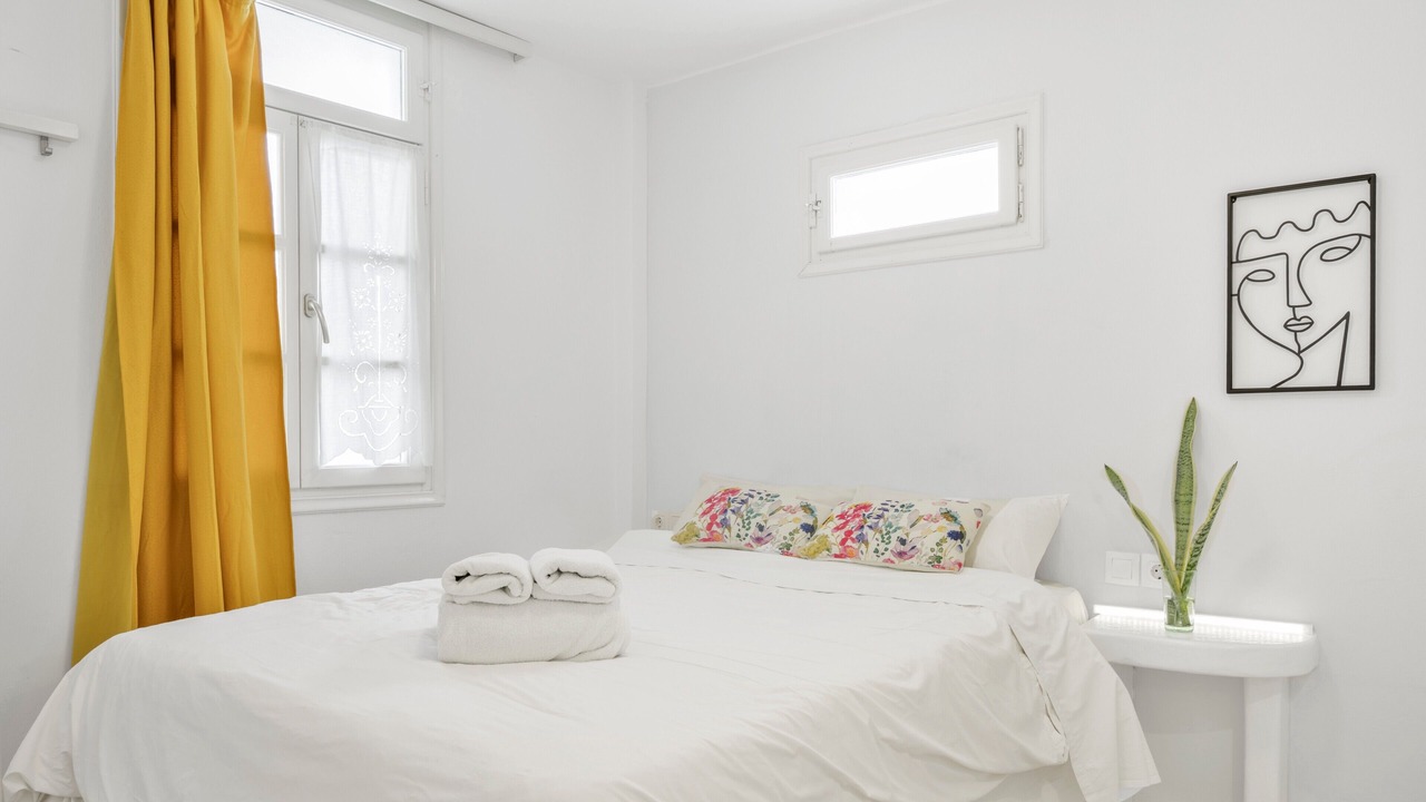 Photo of Bedroom in Katapola