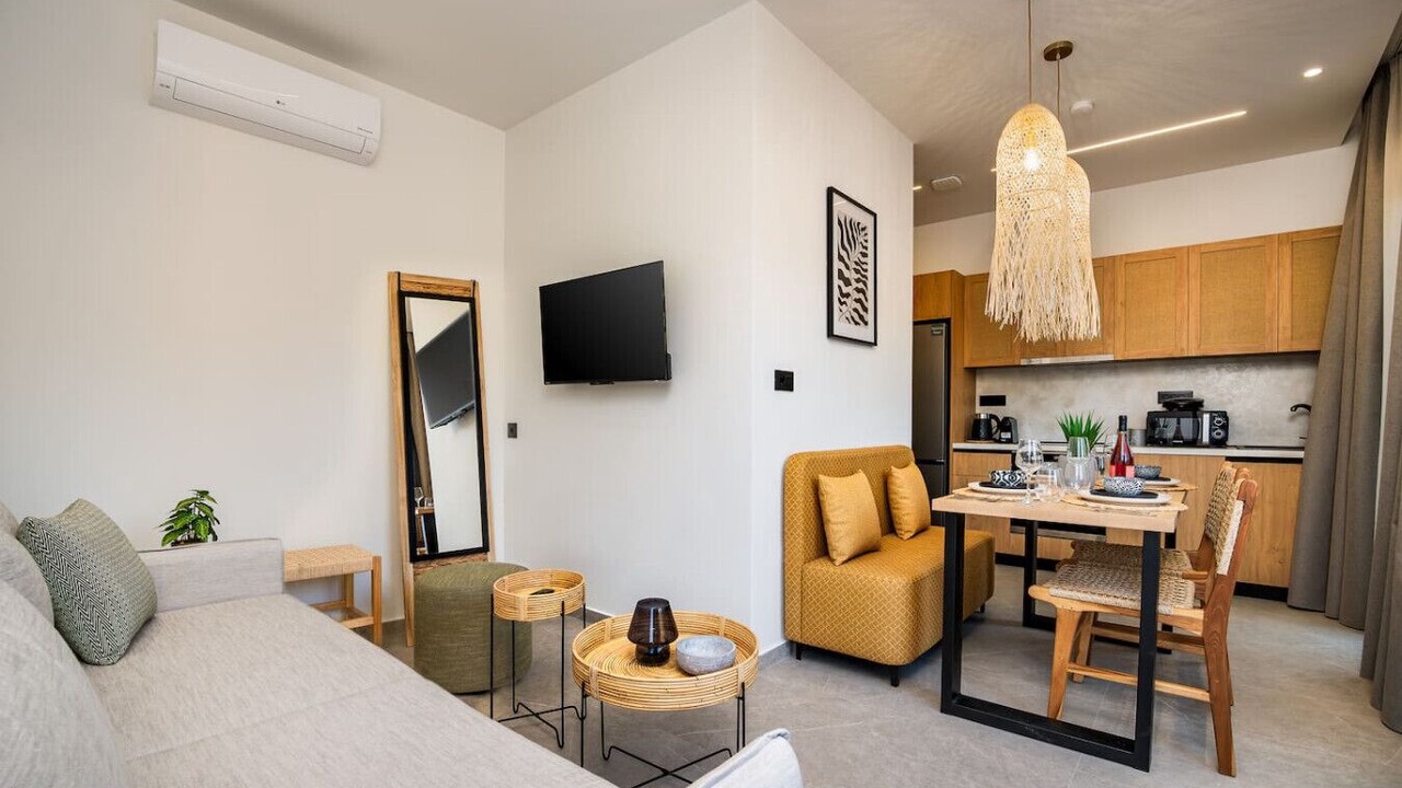 Photo of Livingroom in Lambi