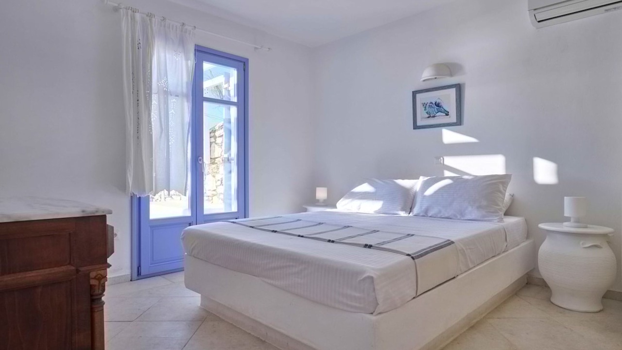 Photo of Bedroom in Nea Cryssi Akti