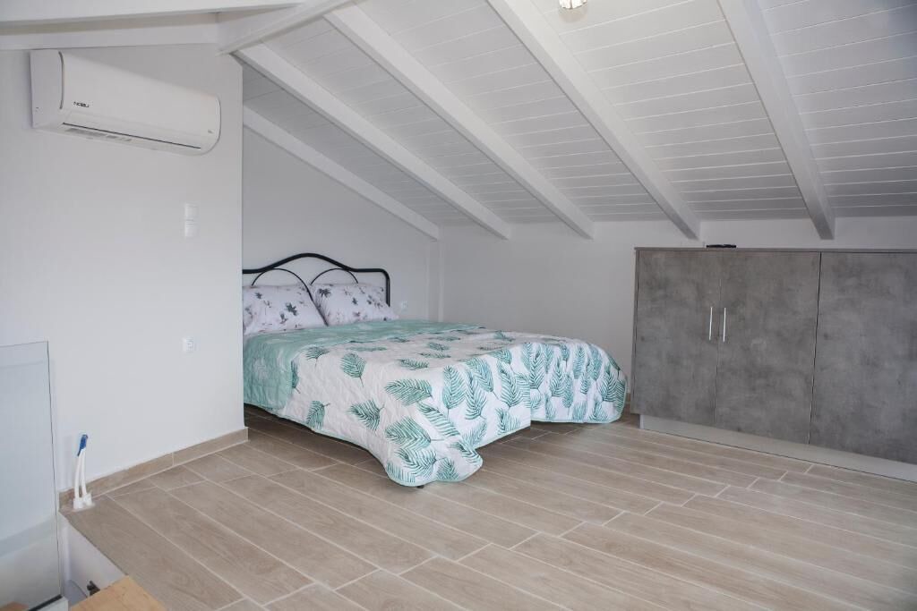 Photo of Bedroom in Frinion