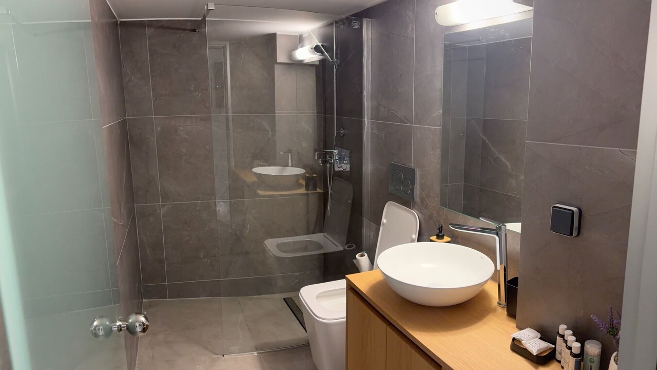 Photo of Bathroom in Petaloudes