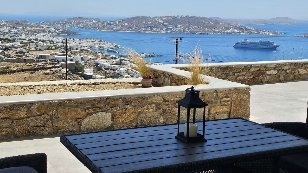 Photo of Outdoor in Tourlos