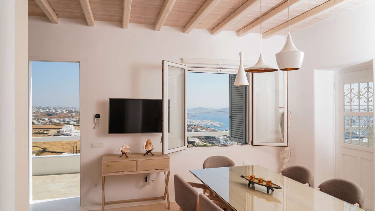 Photo of Others in Tourlos