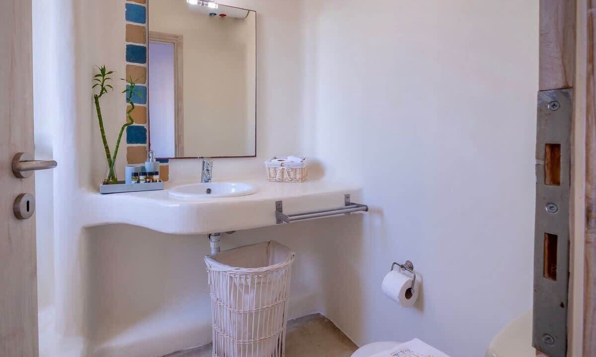 Photo of Bathroom in Kalafatis