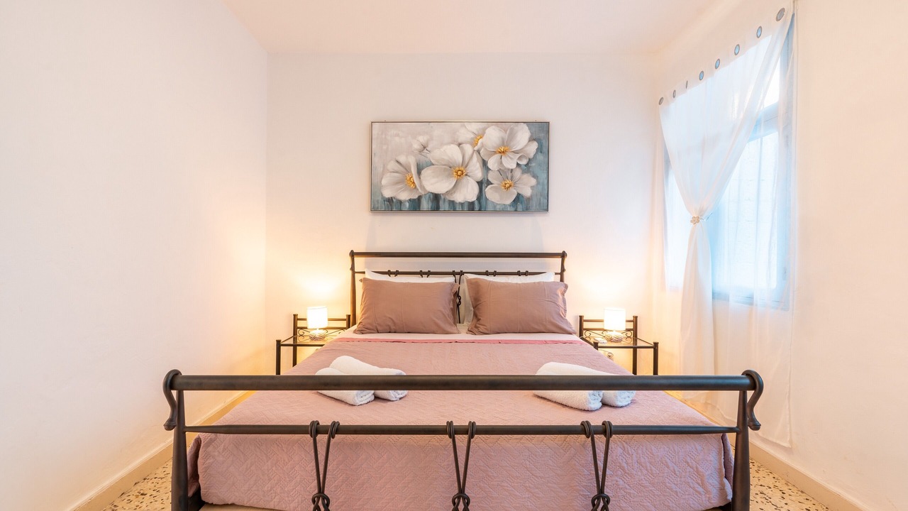 Photo of Bedroom in Rhodes Town