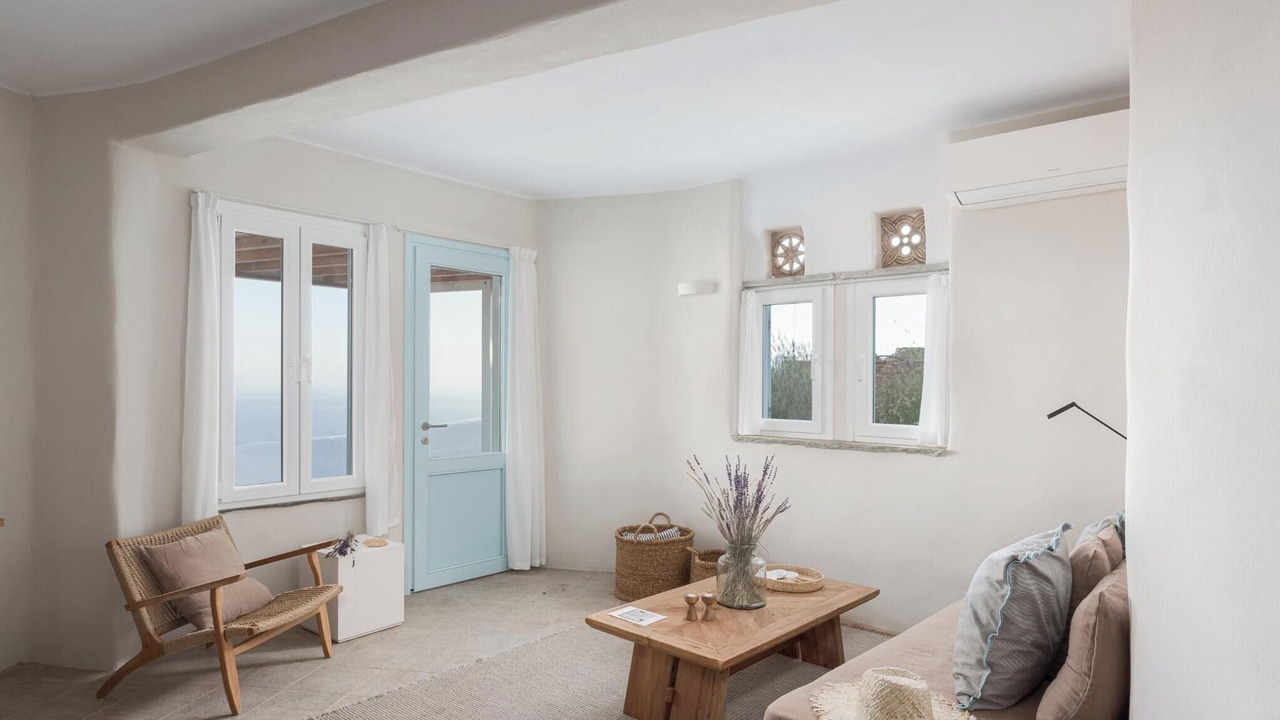 Photo of Livingroom in Tinos Town