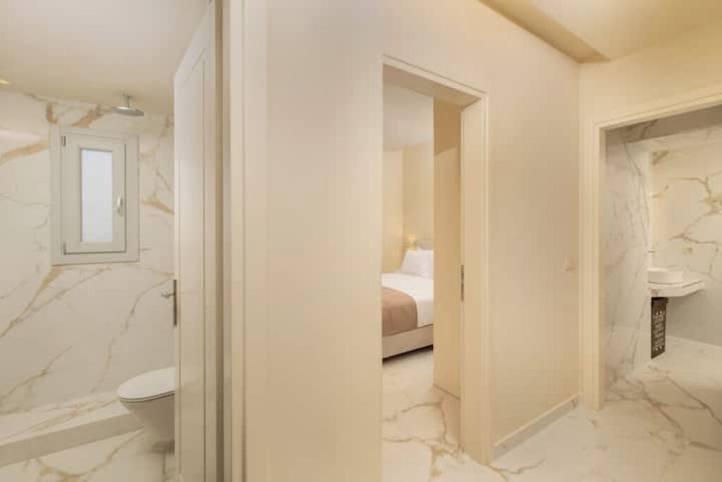Photo of Bathroom in Karterados