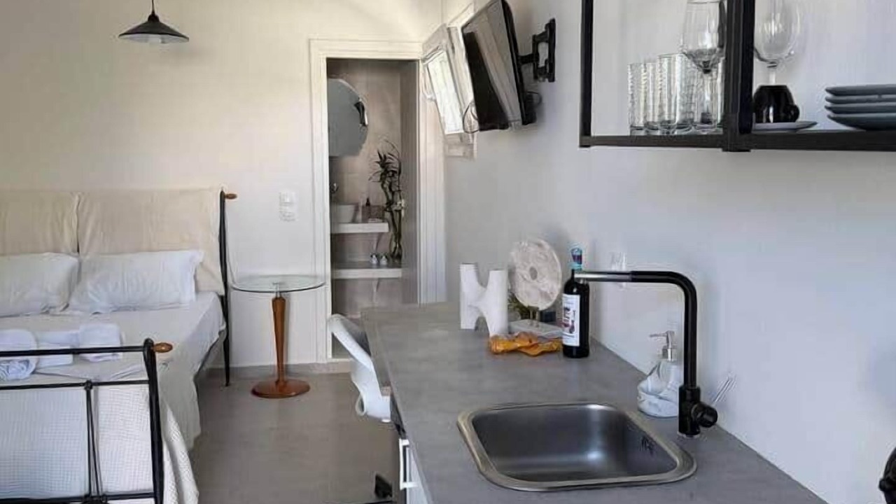 Photo of Bedroom in Parikia