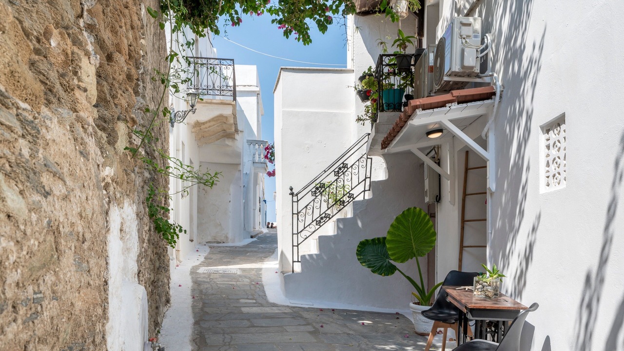 Photo of Outdoor in Paleopolis