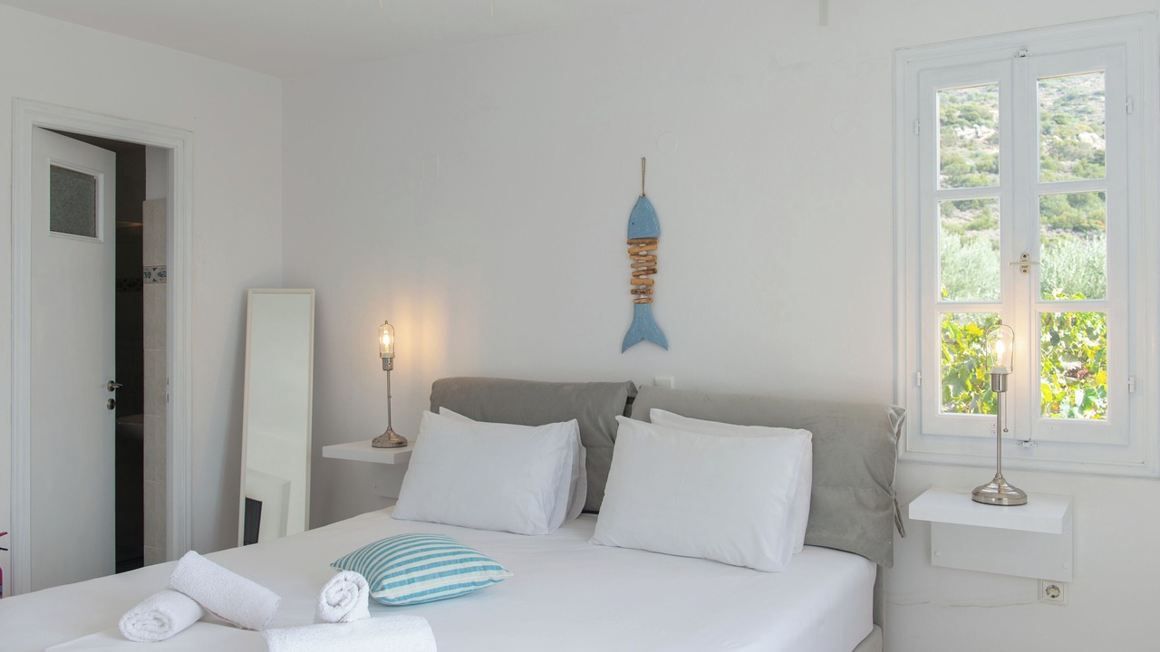 Photo of Bedroom in Platis Gialos