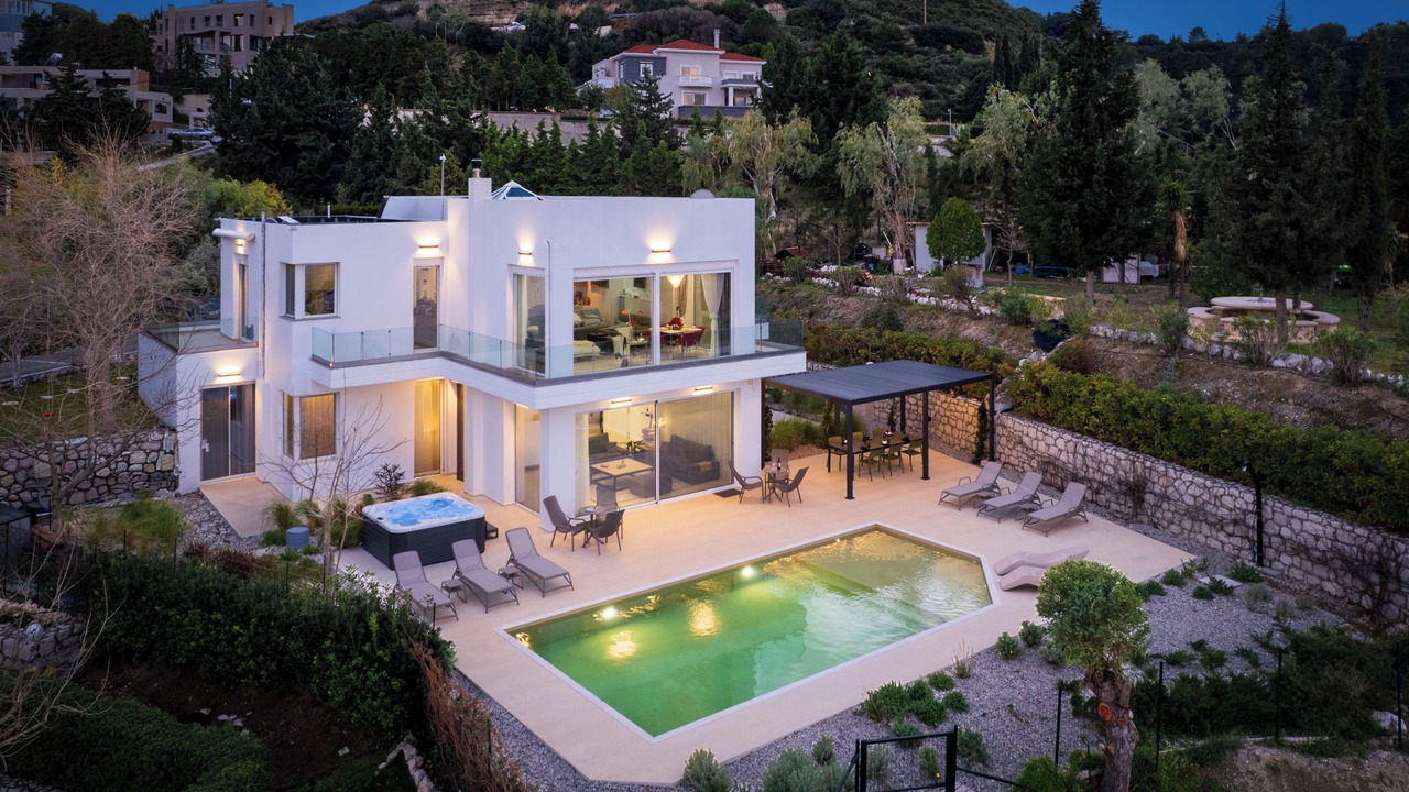 Photo of Outdoor in Ixia
