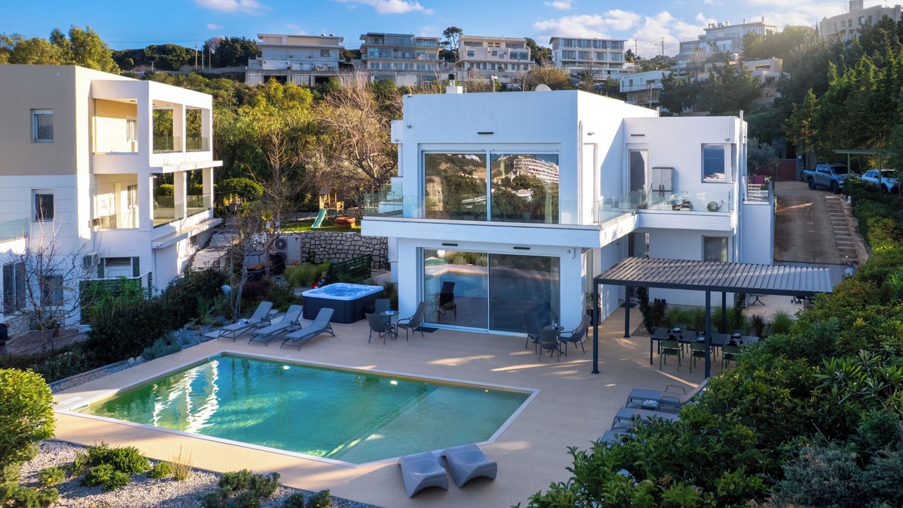 Photo of Outdoor in Ixia