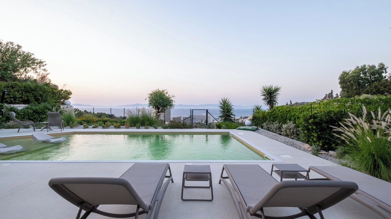 Photo of Outdoor in Ixia