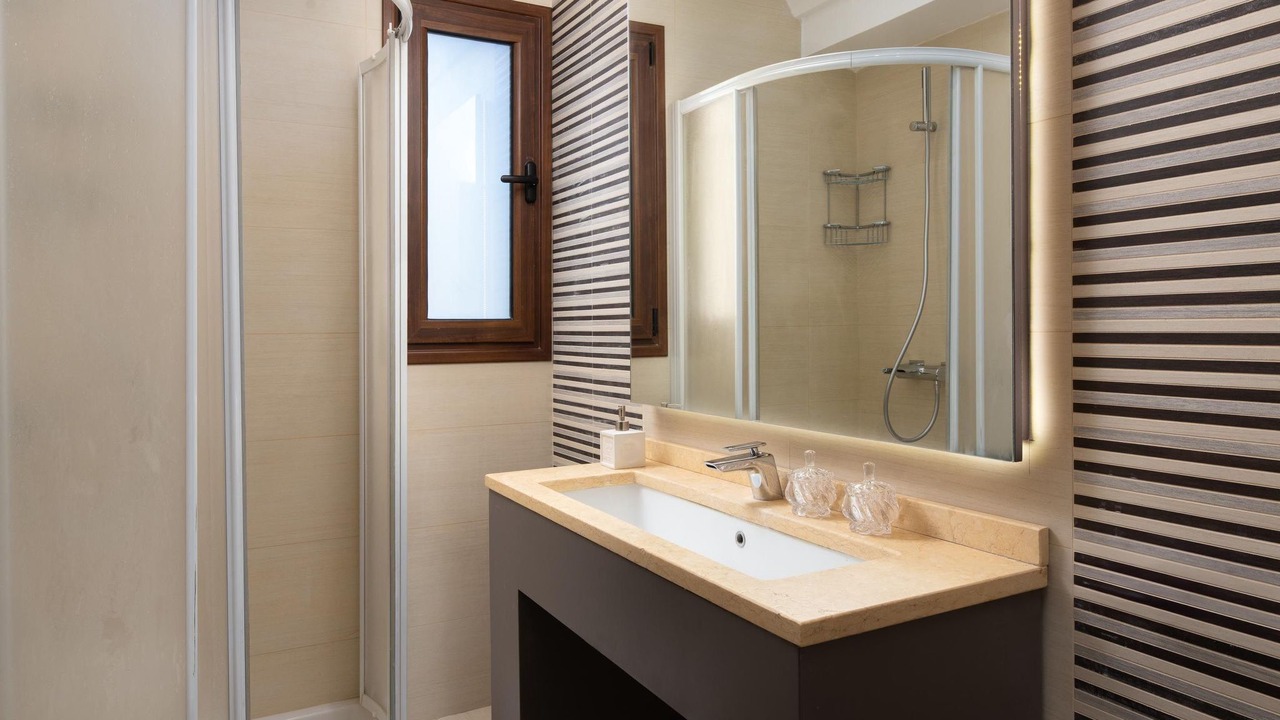 Photo of Bathroom in Petaloudes