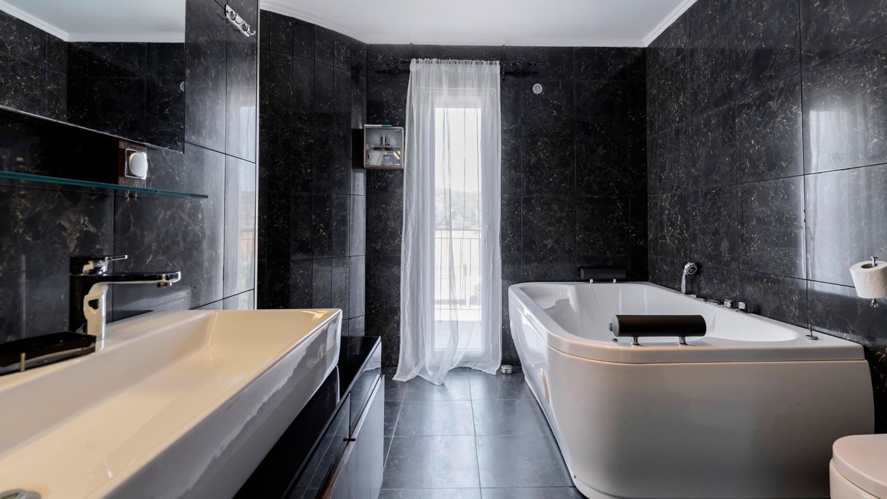 Photo of Bathroom in Gennadi