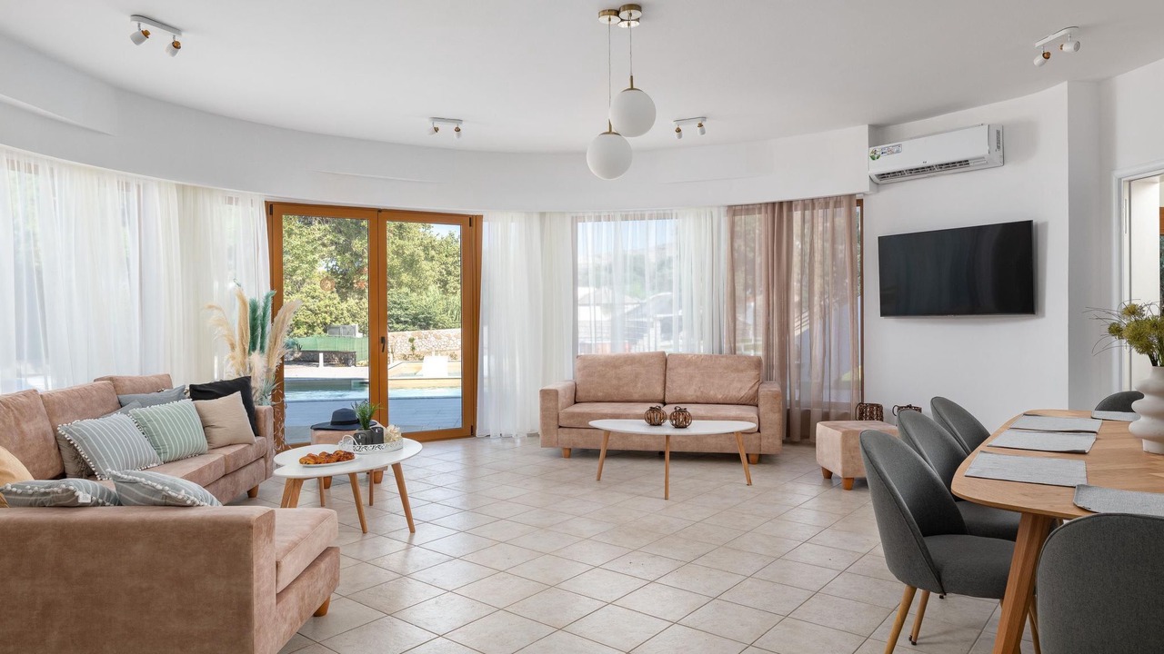 Photo of Livingroom in Kallithea