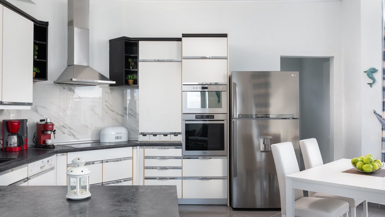 Photo of Kitchen in Petaloudes