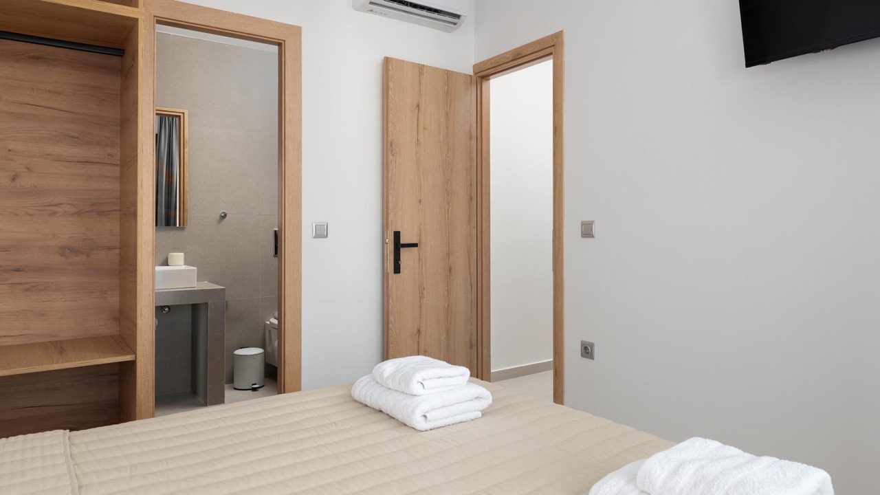 Photo of Bedroom in Petaloudes