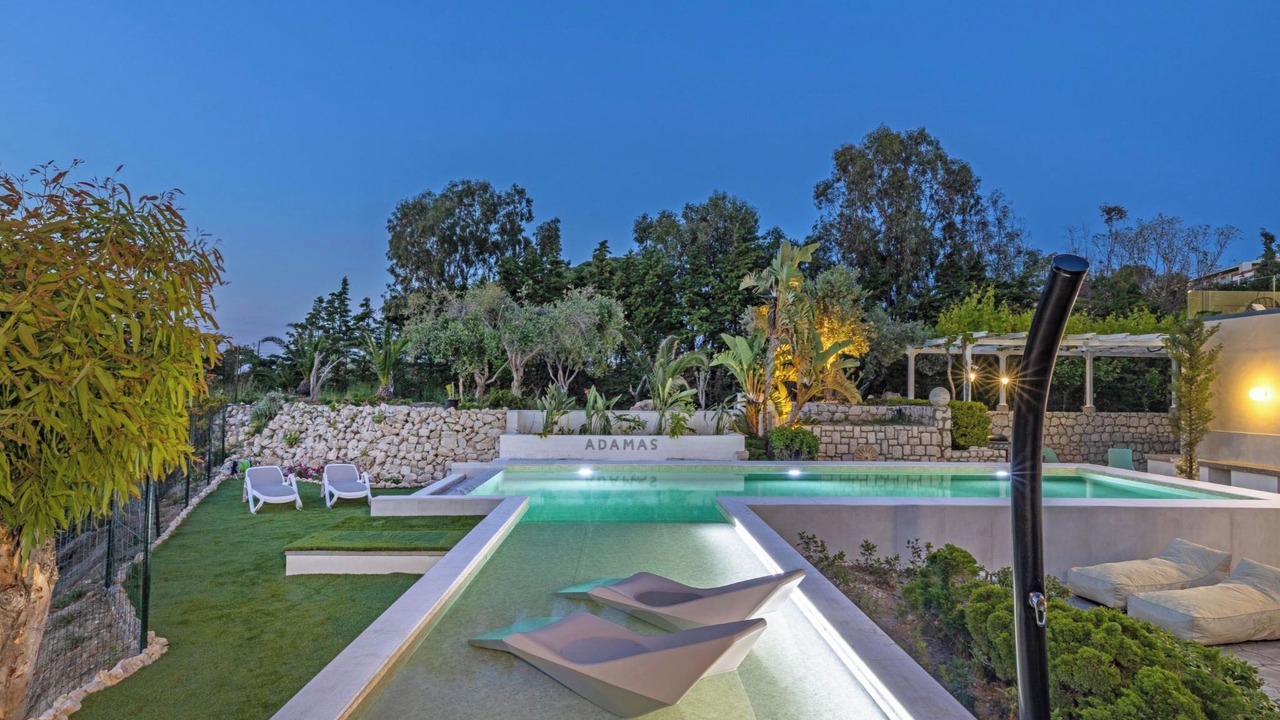 Photo of Outdoor in Ixia