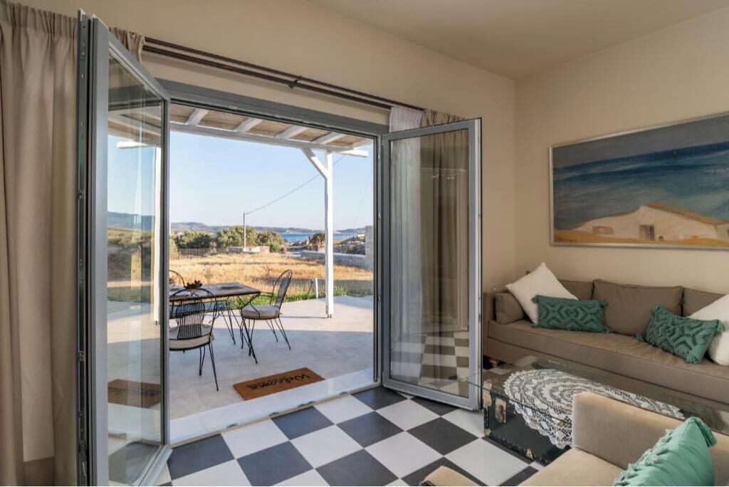 Photo of Livingroom in Milos