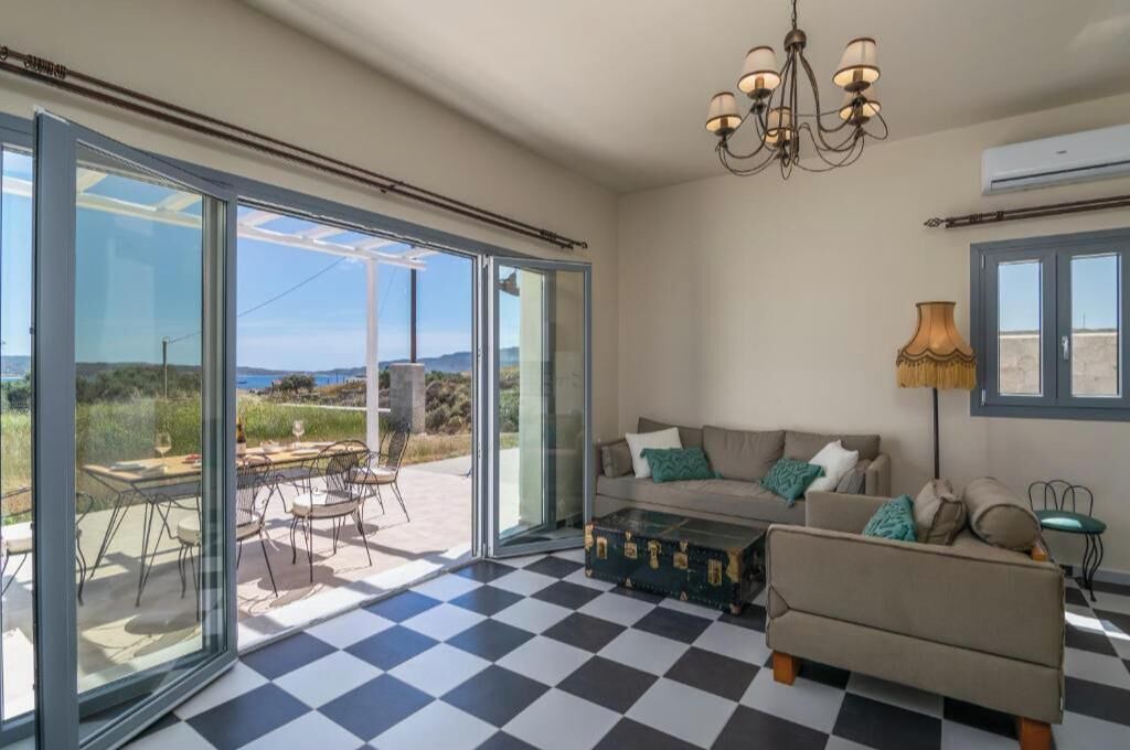 Photo of Livingroom in Milos